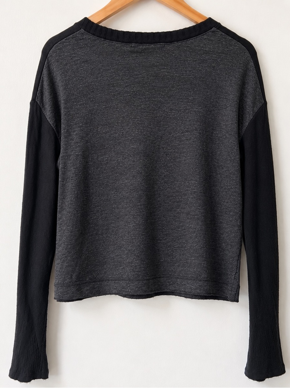 Bella Luxx crop sweater - Picture 2 of 6